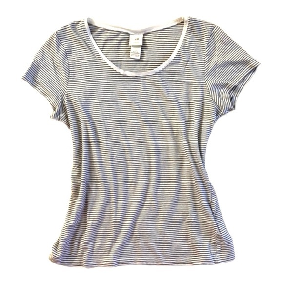 🔥3/$25 H&M • white crewneck tee black stripes L.O.G.G. - Picture 1 of 3